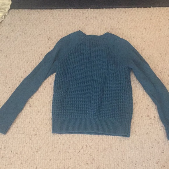 Banana Republic Sweater - Picture 3 of 3